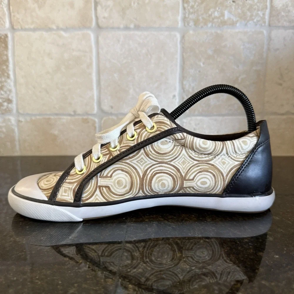 Women's Coach Barrett Laceup Canvas‎ Sneakers/Shoes Size 7.5 B Tan/brown